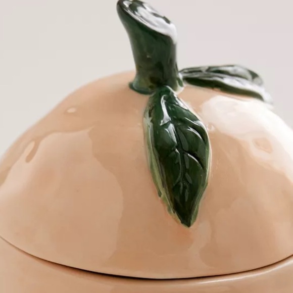 Sad Peach Sugar Dish
NWT
UO
COLOR- Peach - Picture 2 of 7